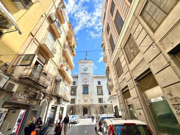 appartamento in vendita a Napoli in zona San Lorenzo