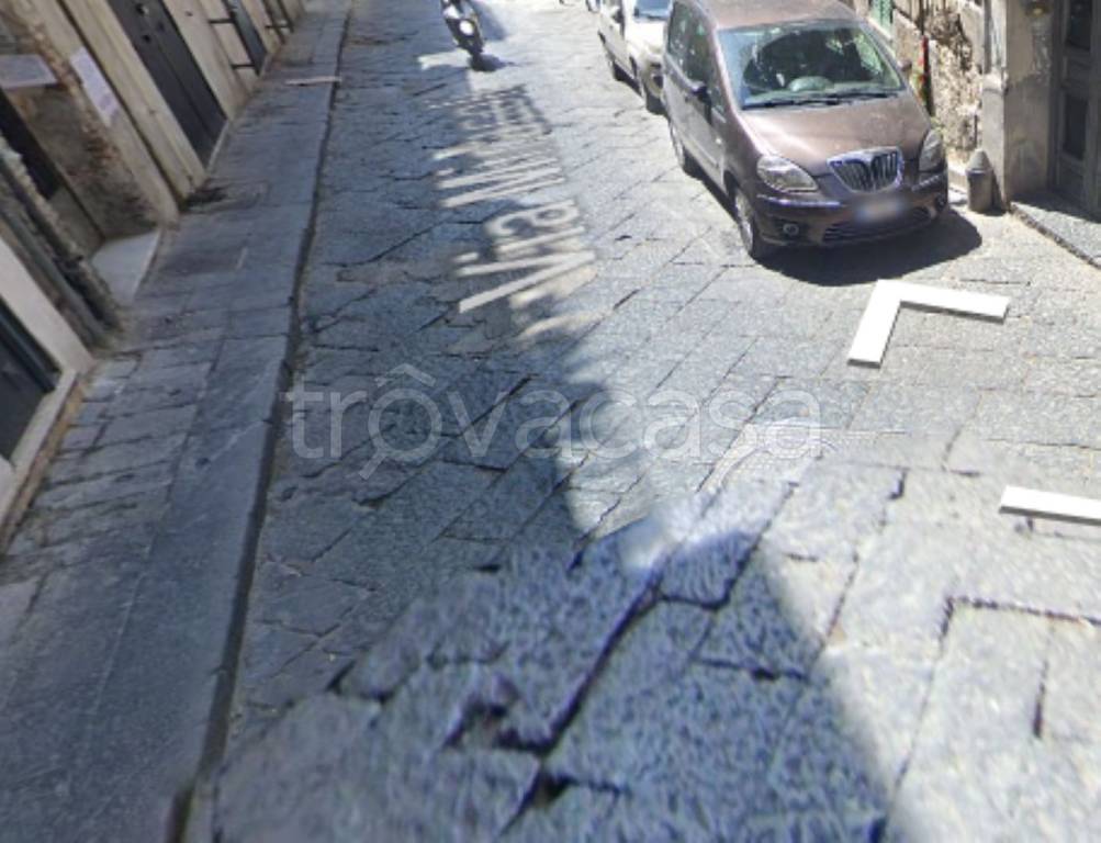 appartamento in vendita a Napoli in zona Stella