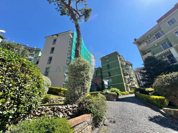 appartamento in vendita a Napoli in zona Bagnoli