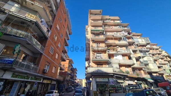 appartamento in vendita a Napoli in zona Fuorigrotta