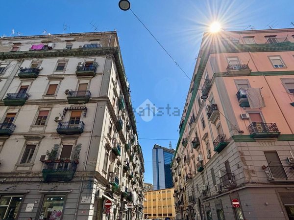 appartamento in vendita a Napoli in zona Vicaria