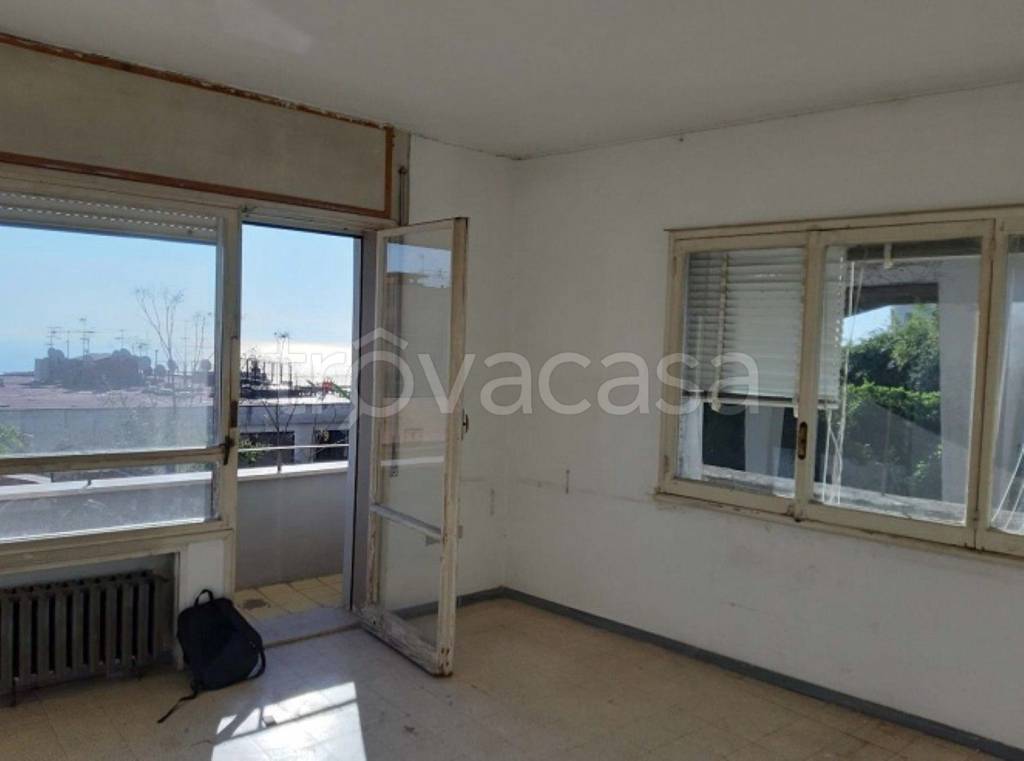 appartamento in vendita a Napoli in zona Posillipo