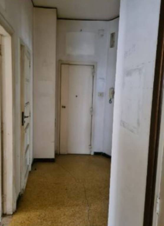 appartamento in vendita a Napoli in zona Arenella
