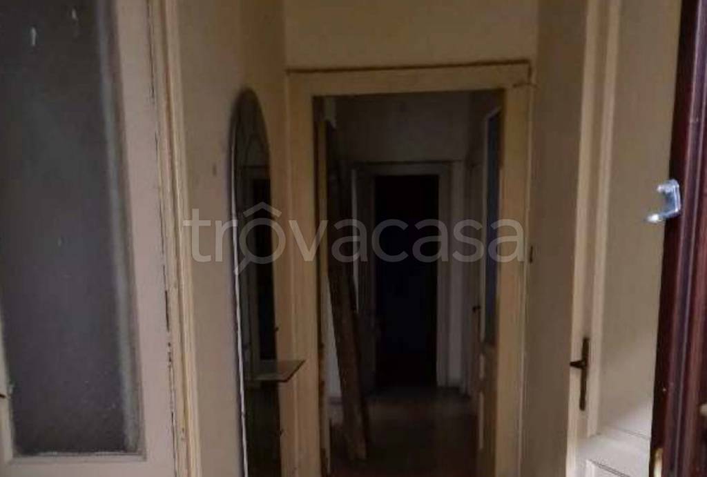 appartamento in vendita a Napoli in zona San Ferdinando