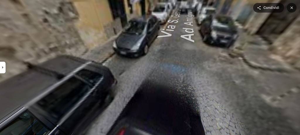 appartamento in vendita a Napoli in zona Arenella