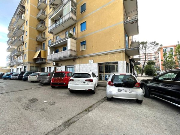appartamento in vendita a Napoli in zona Barra