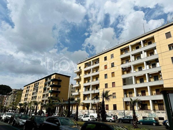 appartamento in vendita a Napoli in zona Fuorigrotta