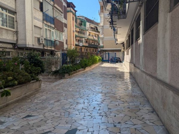 appartamento in vendita a Napoli in zona Secondigliano
