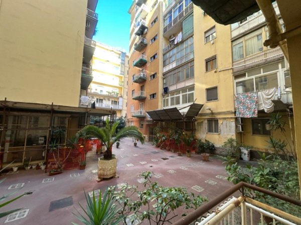 appartamento in vendita a Napoli in zona Arenella