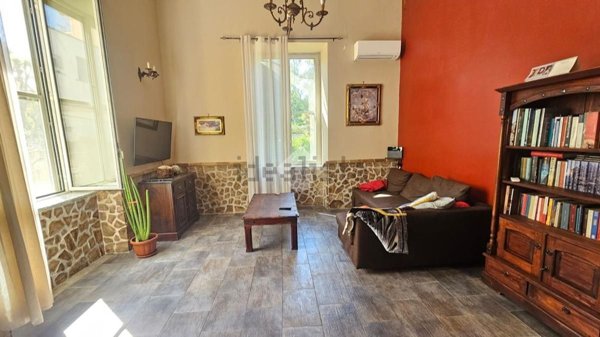 appartamento in vendita a Napoli in zona Bagnoli