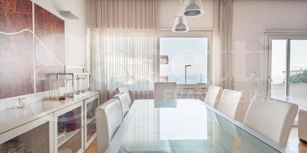 appartamento in vendita a Napoli in zona Posillipo