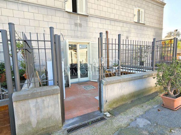 appartamento in vendita a Napoli in zona Piscinola