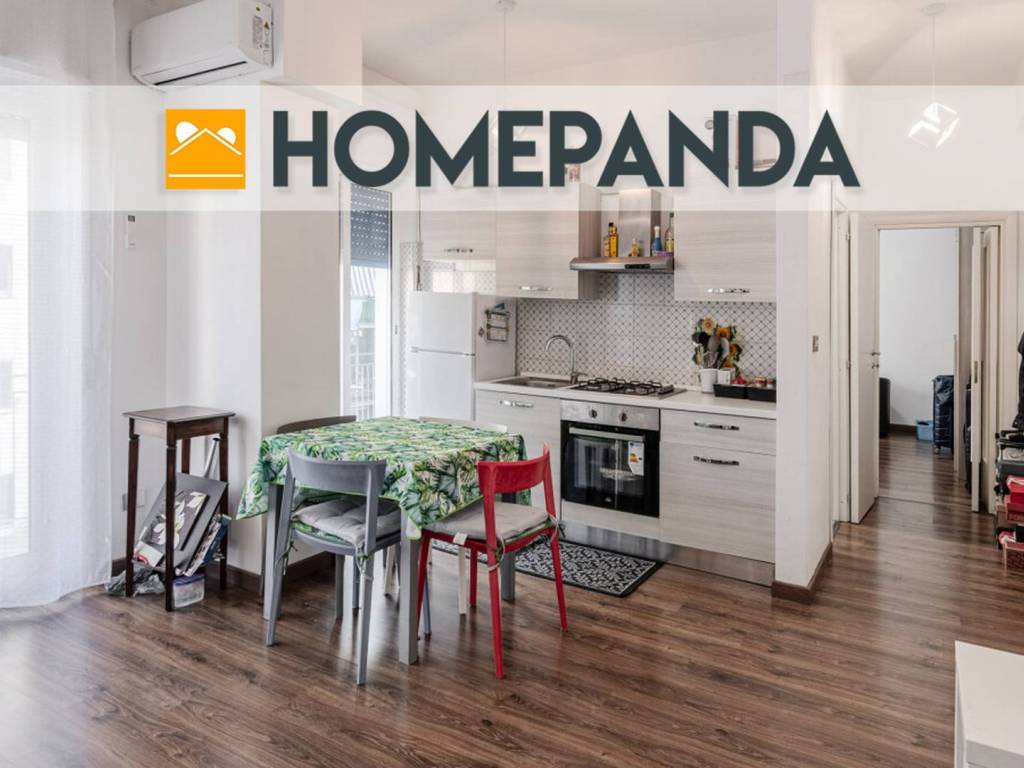 appartamento in vendita a Napoli in zona Stella