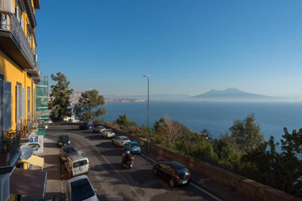 appartamento in vendita a Napoli in zona Posillipo
