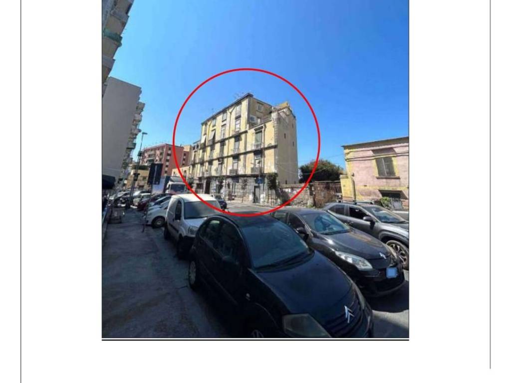 appartamento in vendita a Napoli in zona Barra