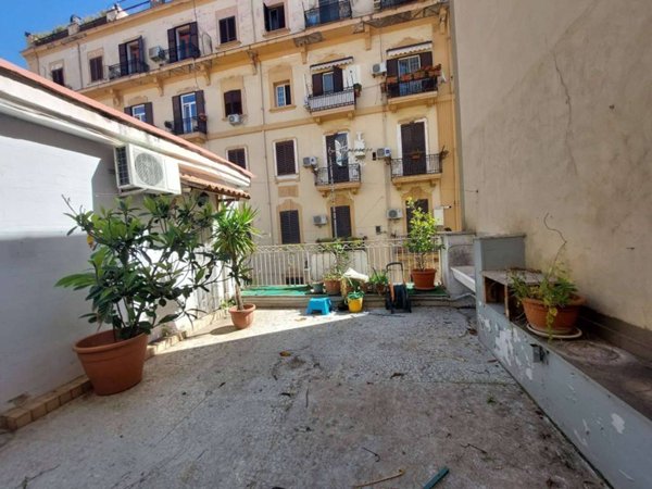 appartamento in vendita a Napoli