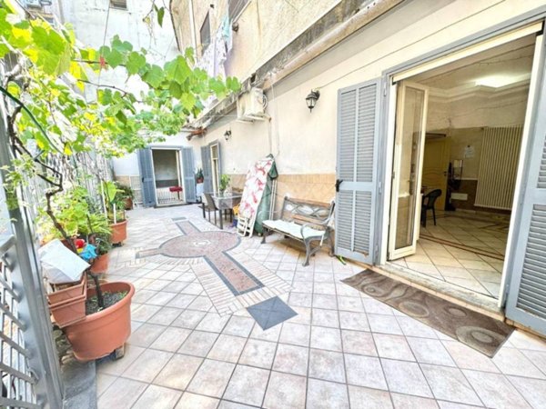 appartamento in vendita a Napoli