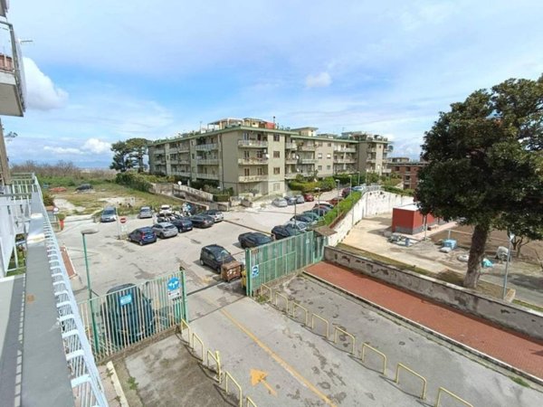 appartamento in vendita a Napoli in zona Capodimonte / Colli Aminei
