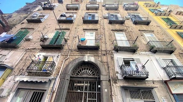 appartamento in vendita a Napoli in zona Stella