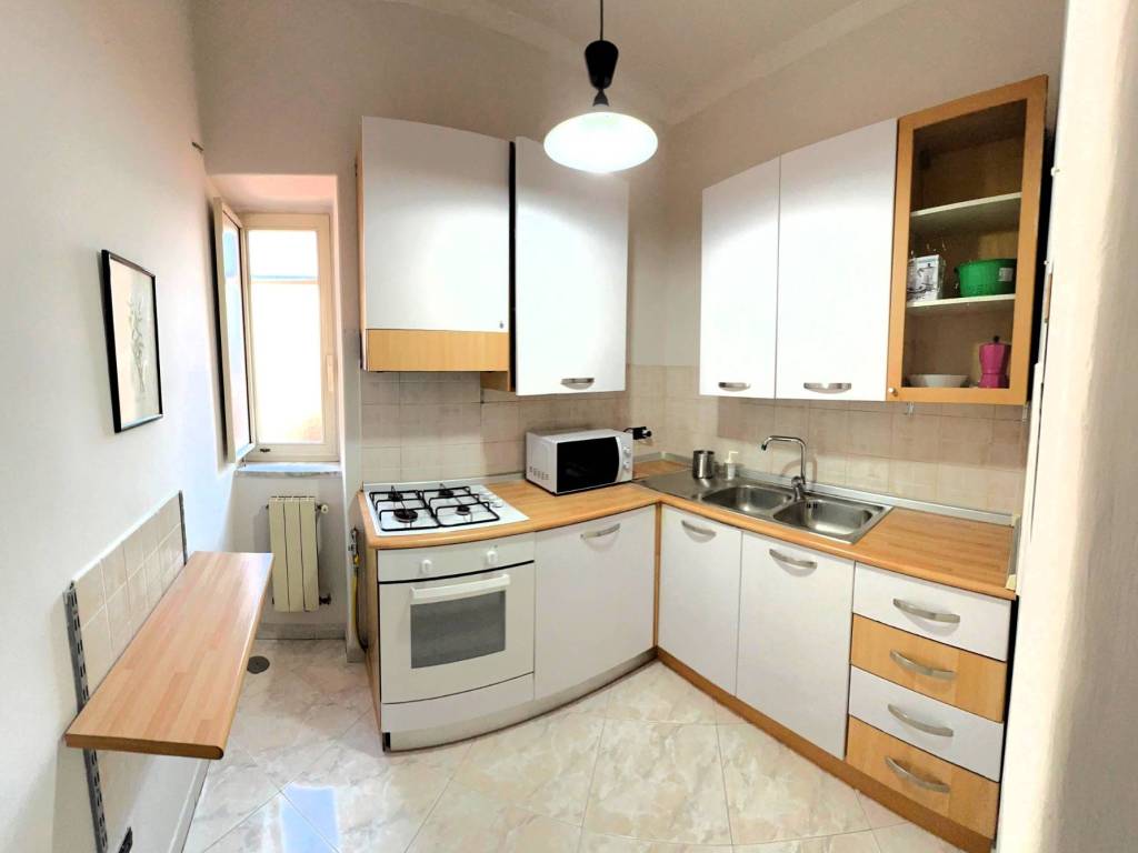 appartamento in vendita a Napoli in zona Stella