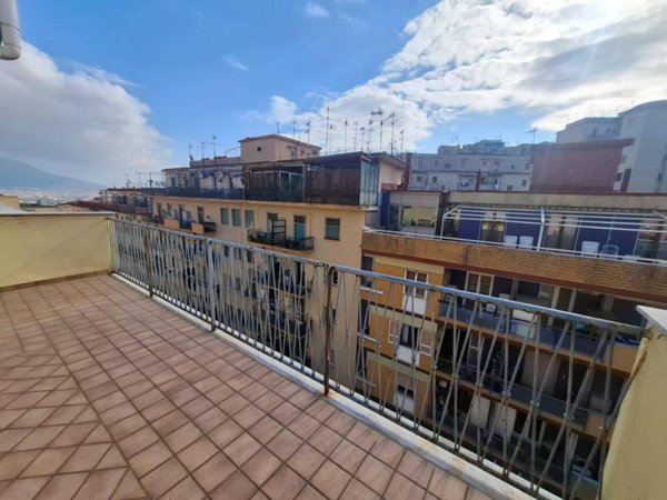 appartamento in vendita a Napoli in zona Montecalvario