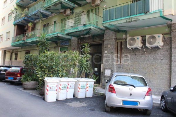 appartamento in vendita a Napoli in zona Bagnoli