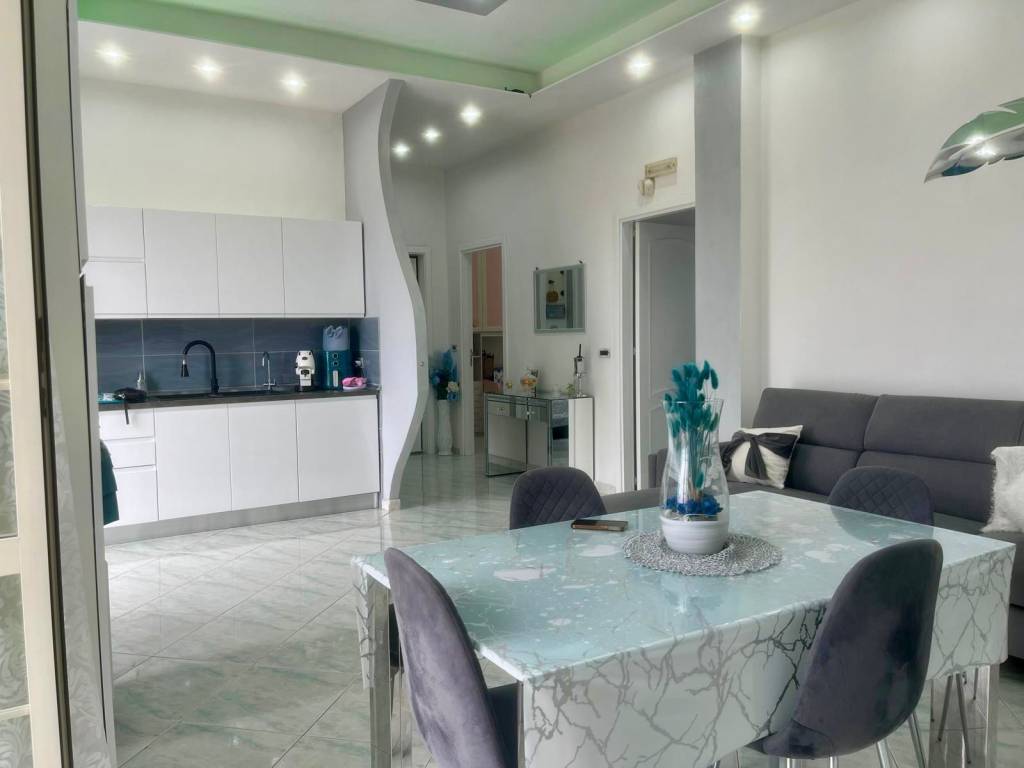 appartamento in vendita a Napoli in zona Ponticelli