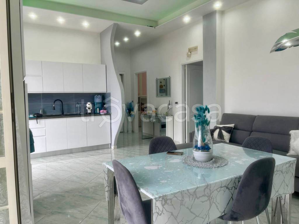appartamento in vendita a Napoli in zona Ponticelli