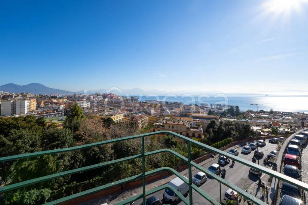 appartamento in vendita a Napoli in zona Posillipo