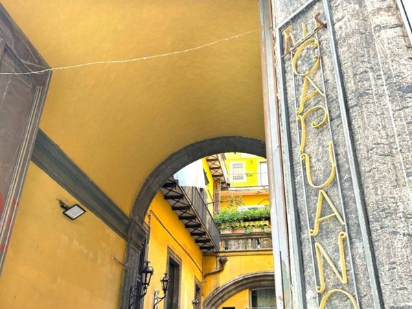 appartamento in vendita a Napoli