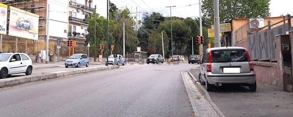 locale commerciale in vendita a Napoli in zona Vicaria