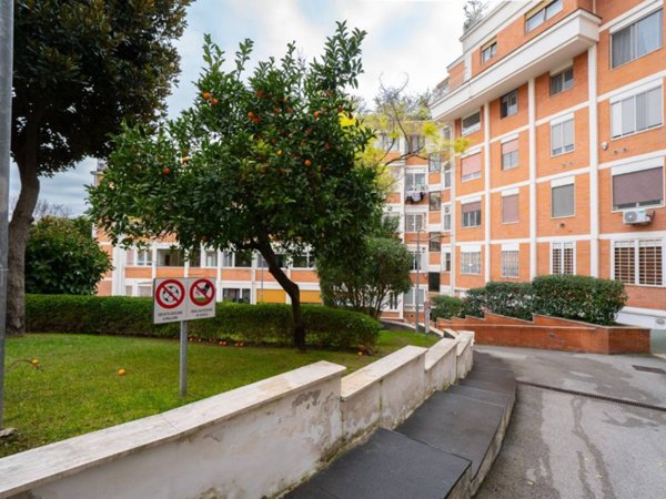 appartamento in vendita a Napoli in zona Posillipo