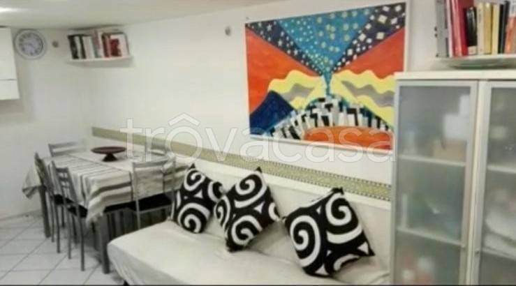 appartamento in vendita a Napoli in zona Stella