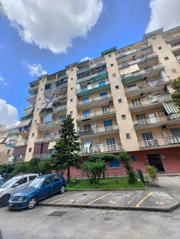 appartamento in vendita a Napoli in zona Secondigliano