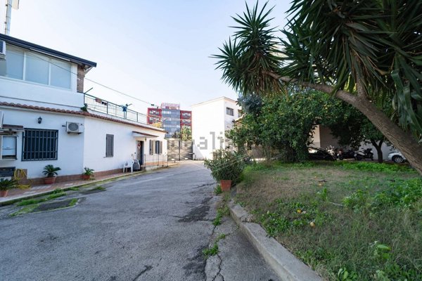 terreno edificabile in vendita a Napoli in zona Poggioreale