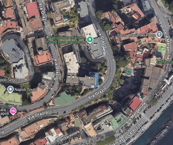 appartamento in vendita a Napoli in zona Posillipo