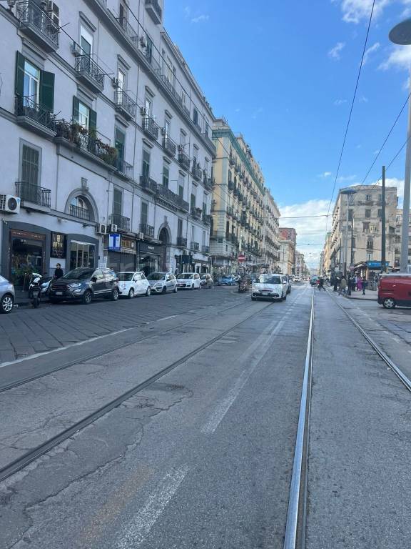 appartamento in vendita a Napoli in zona Mercato