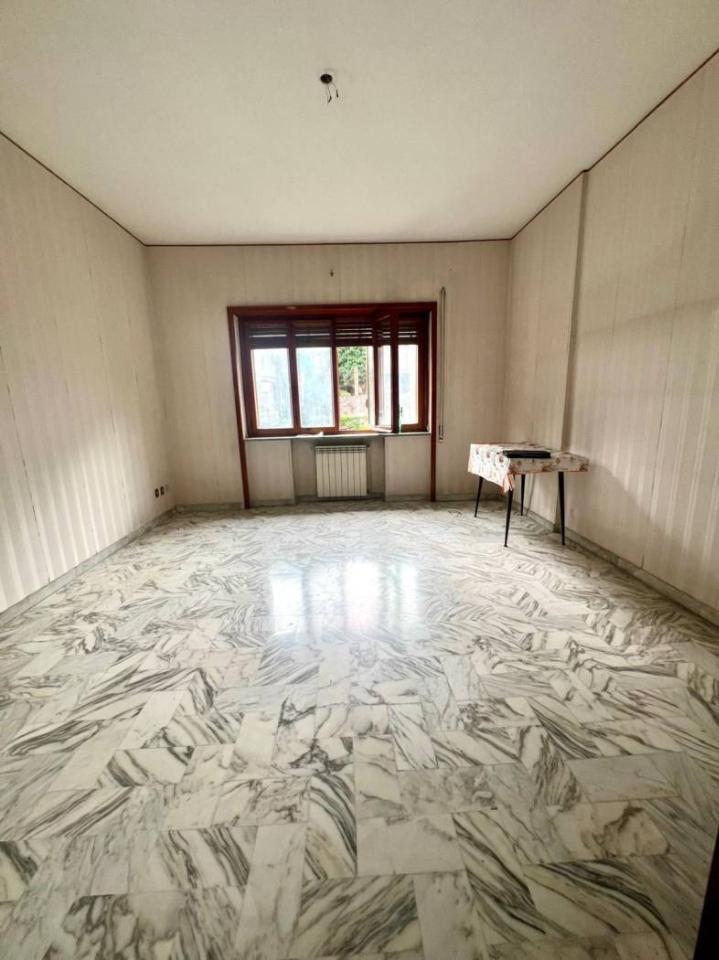 appartamento in vendita a Napoli in zona Arenella