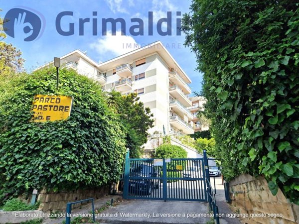 appartamento in vendita a Napoli in zona Arenella