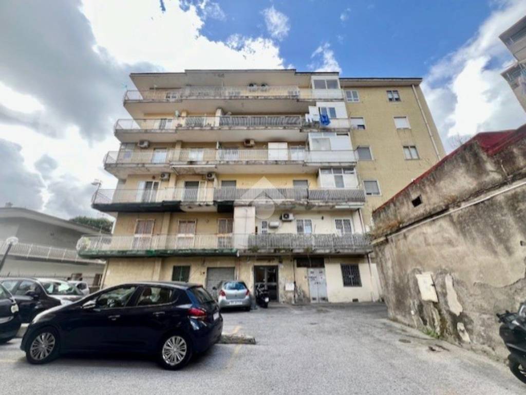appartamento in vendita a Napoli in zona Pianura