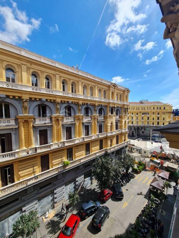 appartamento in vendita a Napoli in zona Pendino / San Giuseppe