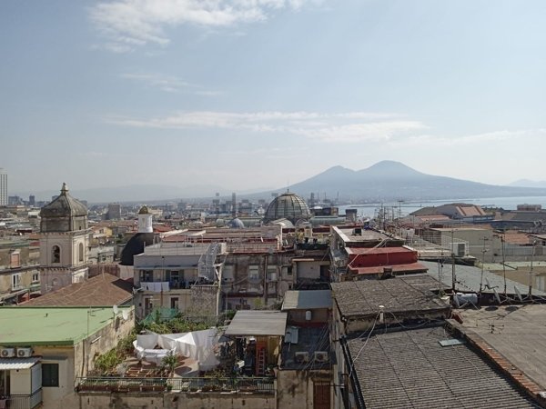 appartamento in vendita a Napoli in zona San Ferdinando