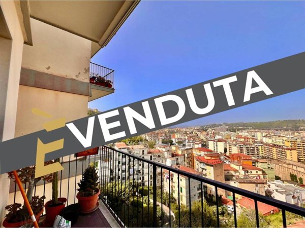 appartamento in vendita a Napoli in zona Fuorigrotta