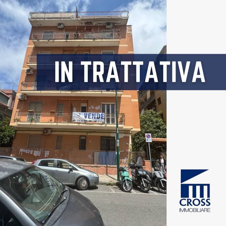 appartamento in vendita a Napoli in zona Bagnoli