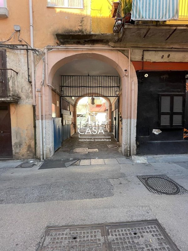 bivano in vendita a Napoli in zona Ponticelli