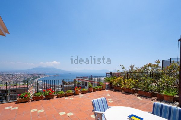 appartamento in vendita a Napoli in zona Posillipo