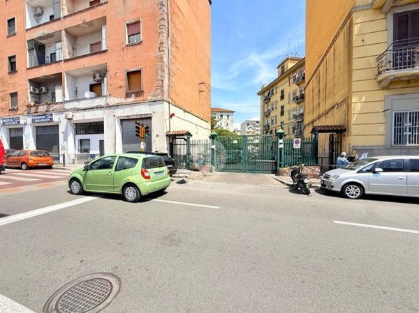 appartamento in vendita a Napoli in zona Poggioreale