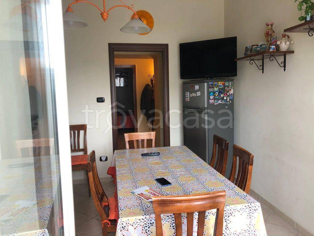 appartamento in vendita a Napoli in zona Mercato