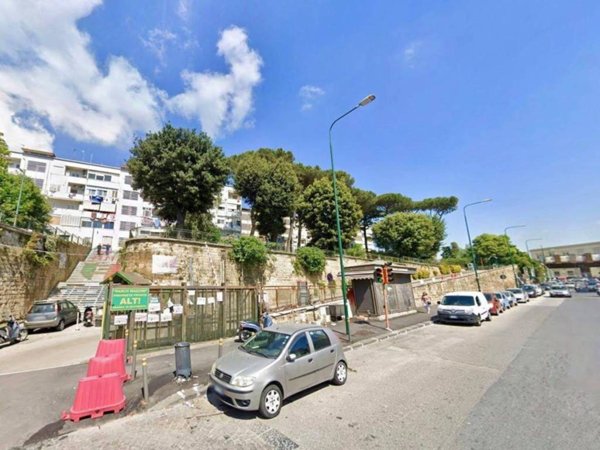 appartamento in vendita a Napoli in zona Capodimonte / Colli Aminei