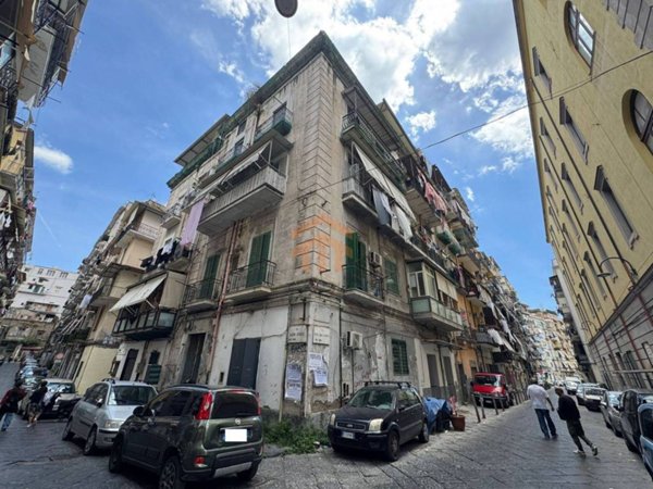 appartamento in vendita a Napoli in zona Pendino / San Giuseppe